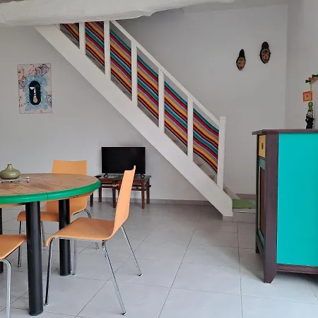 Dans Parc De Sculptures - 